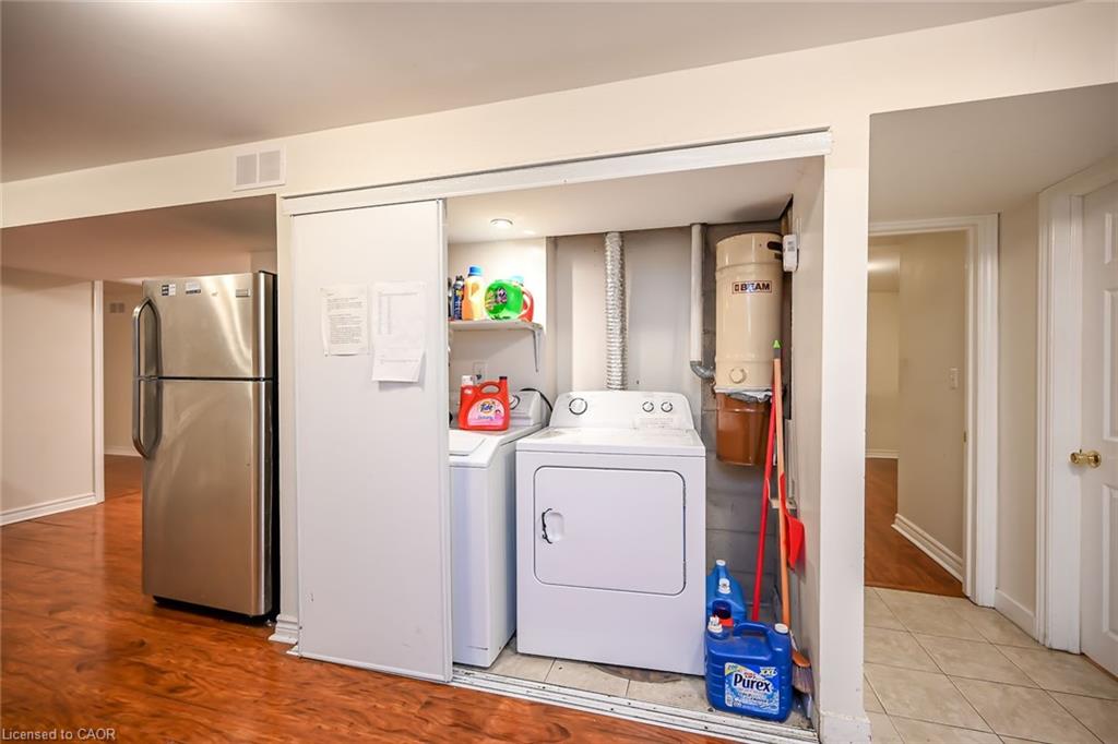 17 West Park Avenue Property Photo 10