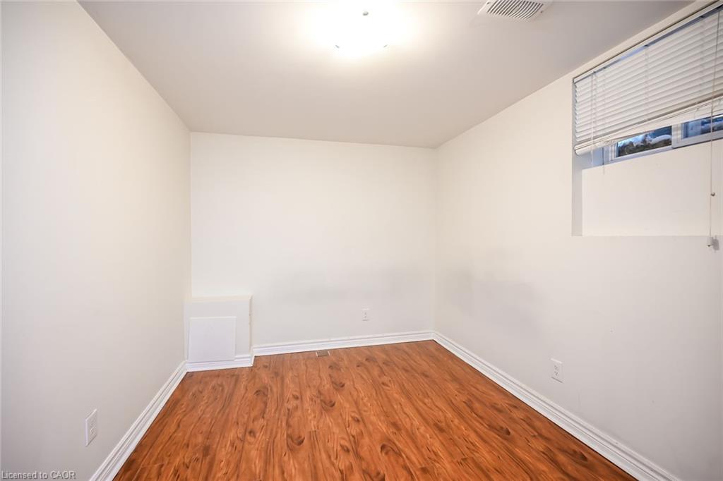 17 West Park Avenue Property Photo 11