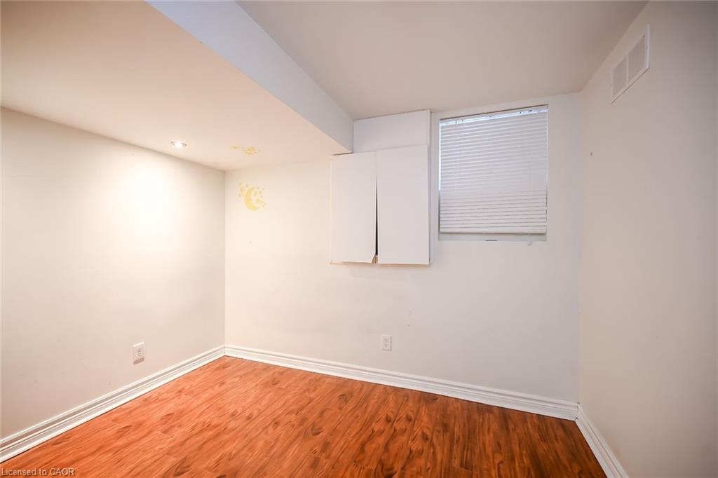 17 West Park Avenue Property Photo 13