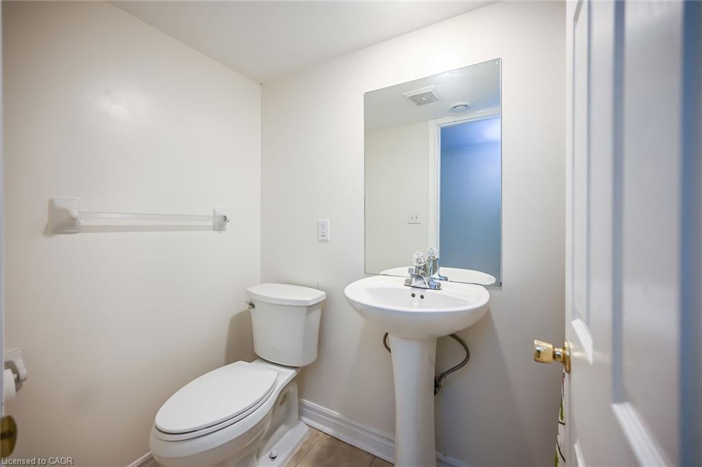 17 West Park Avenue Property Photo 19