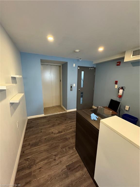 232 James Street S Property Photo 8