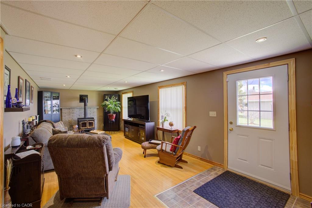 375729 6th Line Property Photo 7