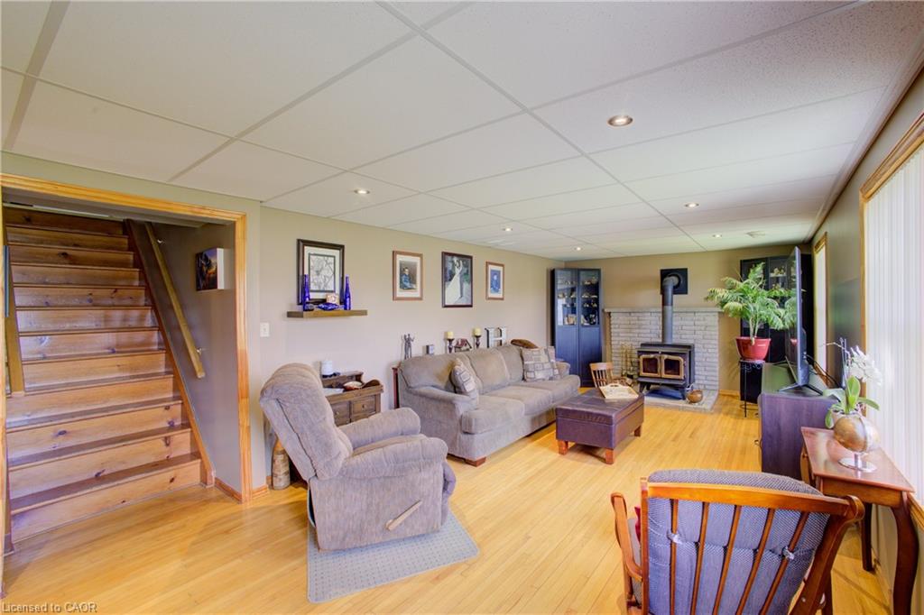 375729 6th Line Property Photo 8