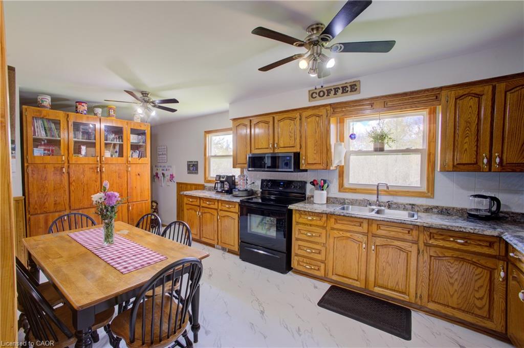 375729 6th Line Property Photo 16