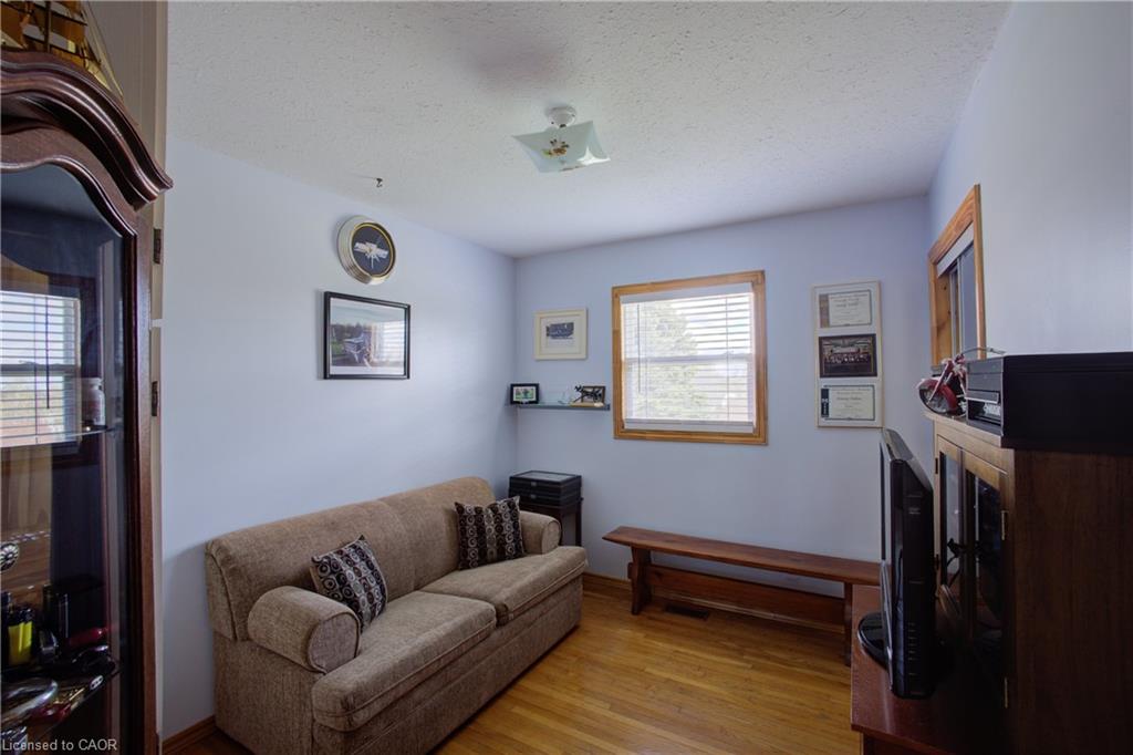 375729 6th Line Property Photo 20