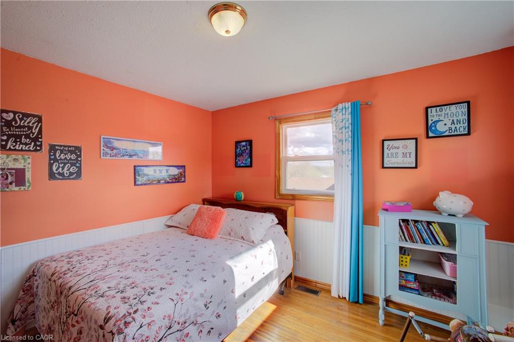 375729 6th Line Property Photo 23
