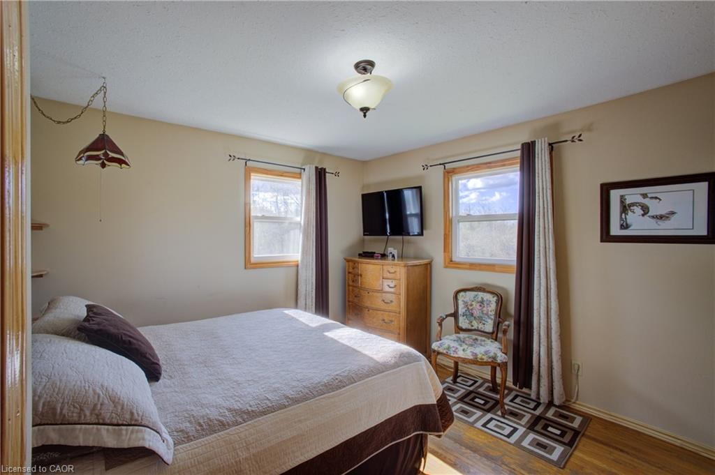 375729 6th Line Property Photo 24