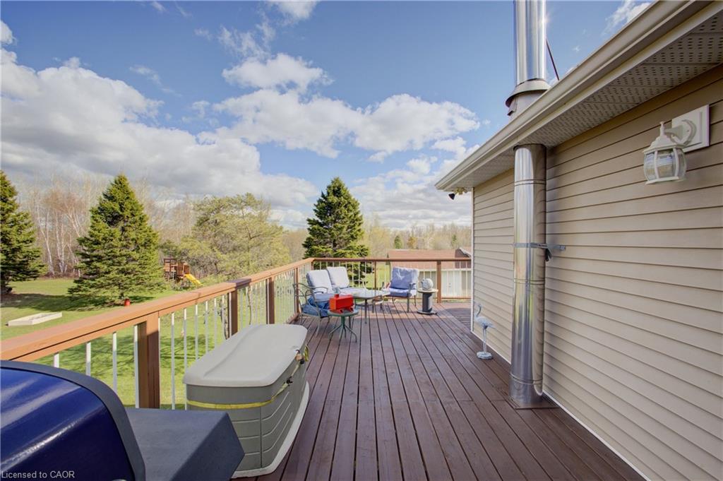 375729 6th Line Property Photo 27
