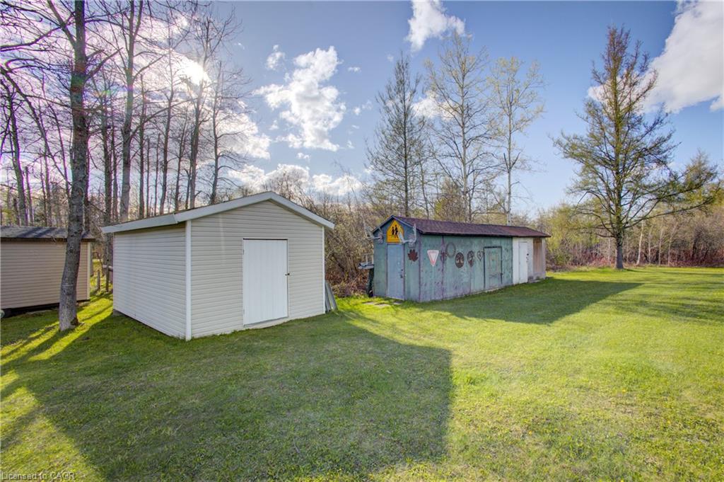 375729 6th Line Property Photo 33