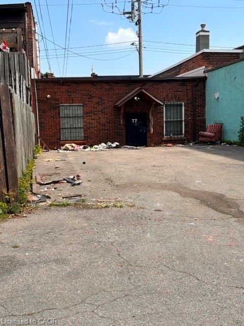 774 Barton Street E Property Photo 11