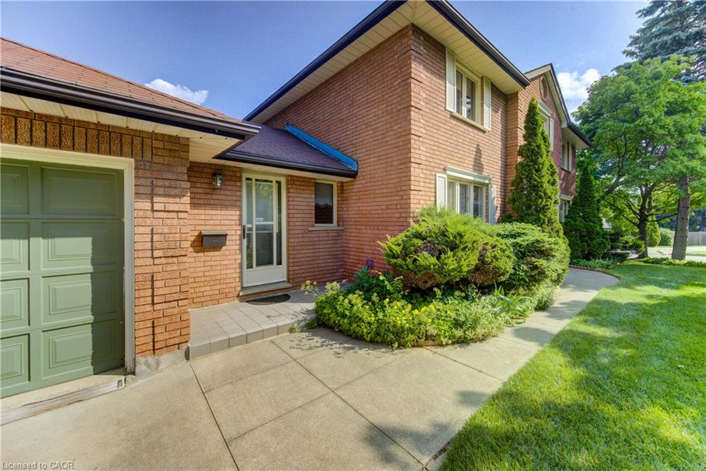 46 Huntingdale Drive Property Photo 5