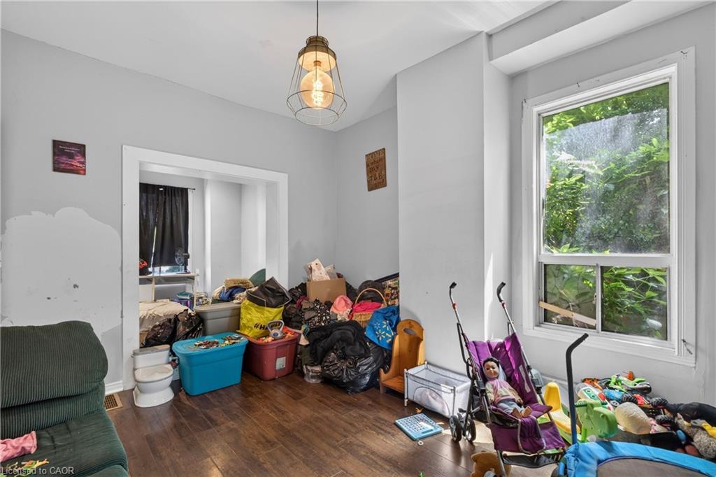 101 Stuart Street Property Photo 8