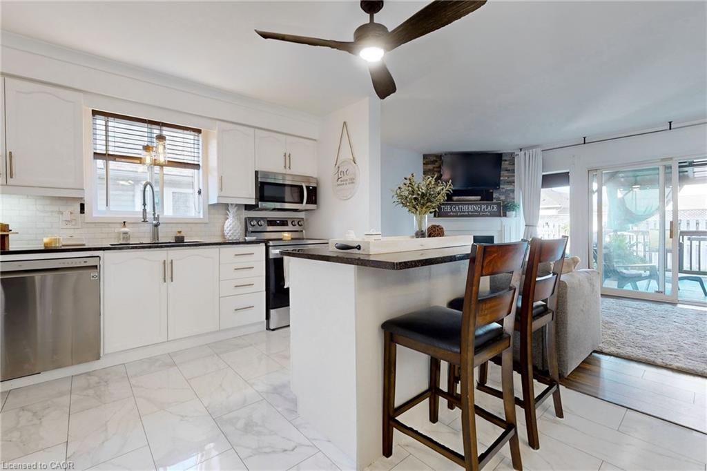 658 Mortimer Drive Property Photo 14