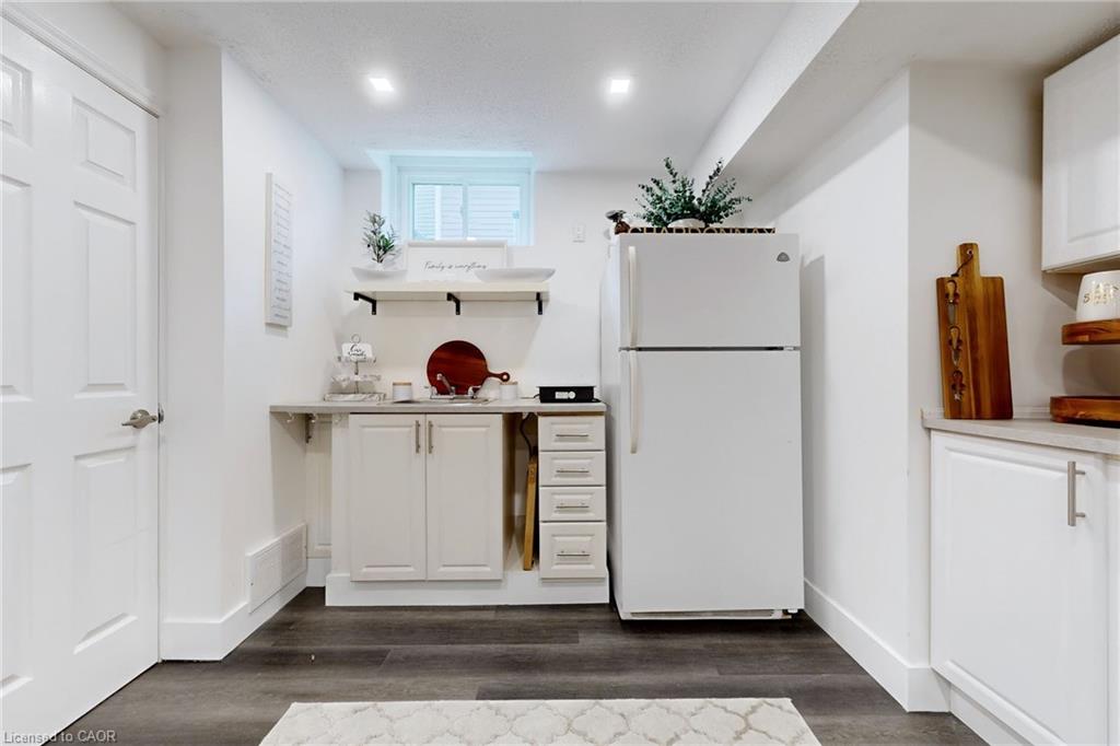 658 Mortimer Drive Property Photo 36