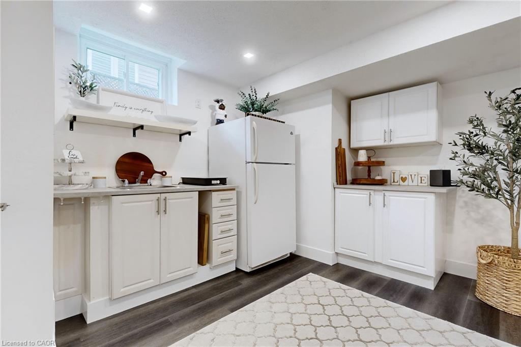 658 Mortimer Drive Property Photo 37