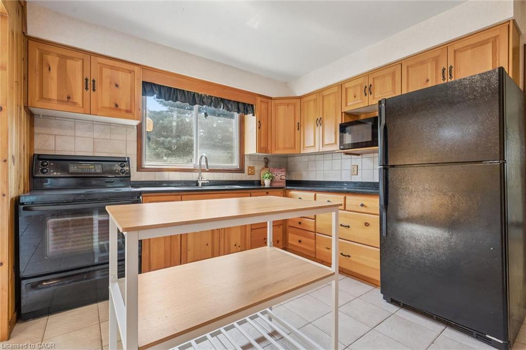 85 Sleeman Avenue Property Photo 11