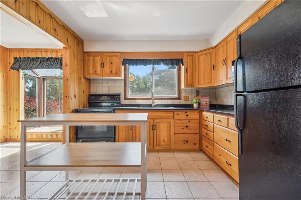 85 Sleeman Avenue Property Photo 12