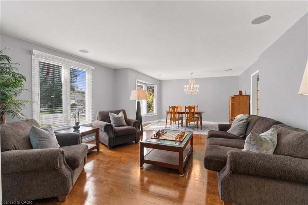 360 Dorchester Street Property Photo 9