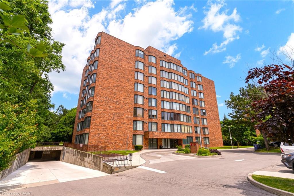 804-200 Limeridge Road W Property Photo 1