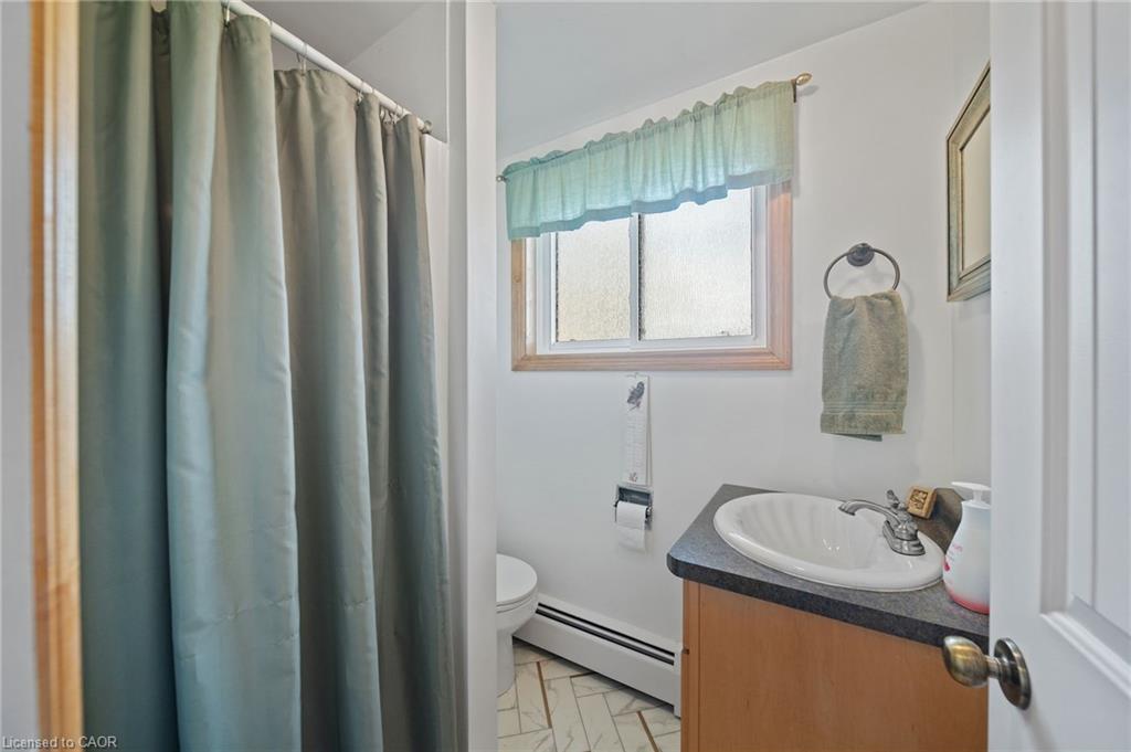 55 Talbot Street W Property Photo 28