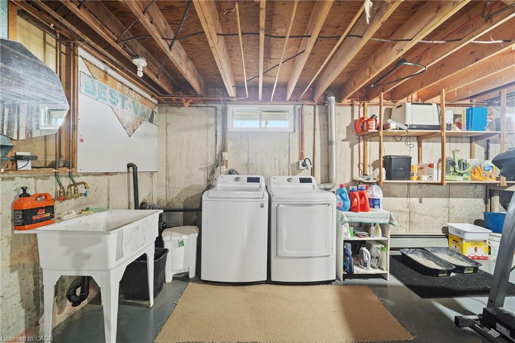 55 Talbot Street W Property Photo 33