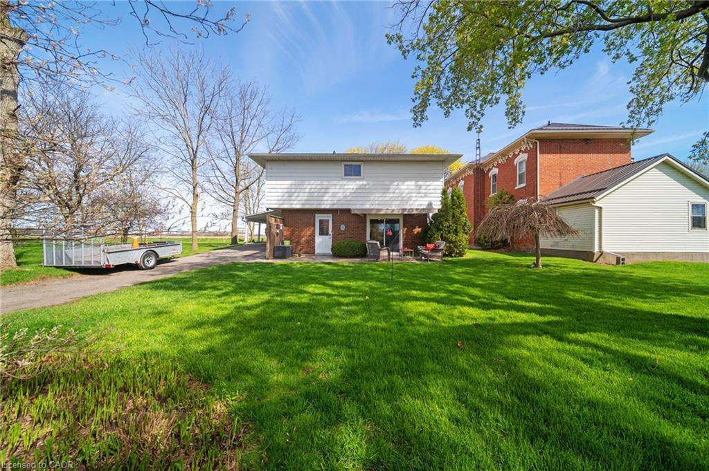 55 Talbot Street W Property Photo 38