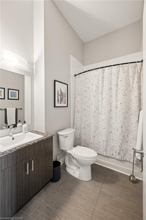 201-100 Garment Street Property Photo 17