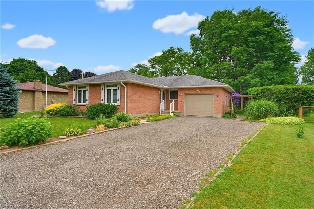 65 Lyndhurst Avenue Property Photo 3
