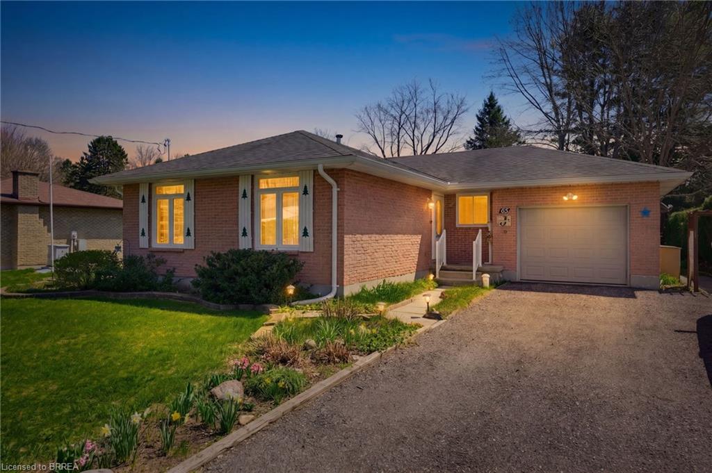 65 Lyndhurst Avenue Property Photo 4