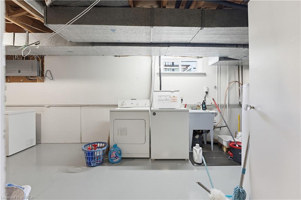 65 Lyndhurst Avenue Property Photo 23