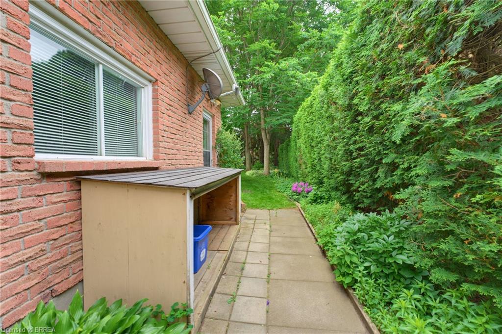 65 Lyndhurst Avenue Property Photo 28