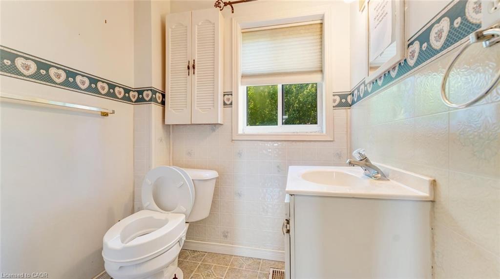 350 Perth Street Property Photo 11