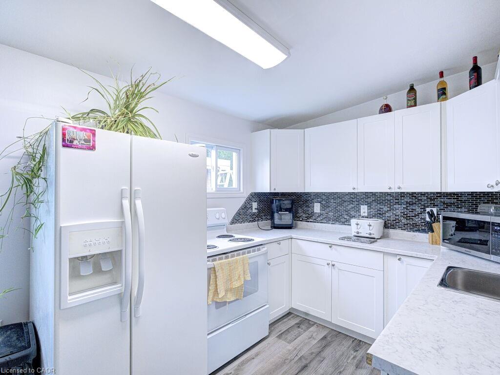 154 Luscombe Street Property Photo 13