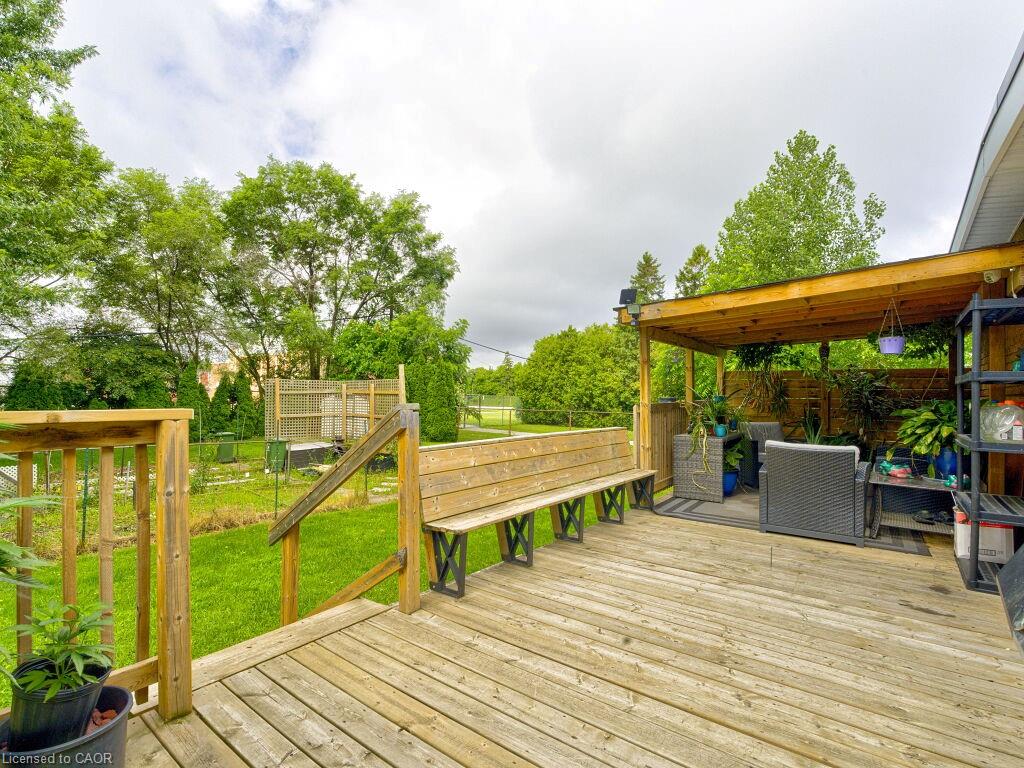 154 Luscombe Street Property Photo 25