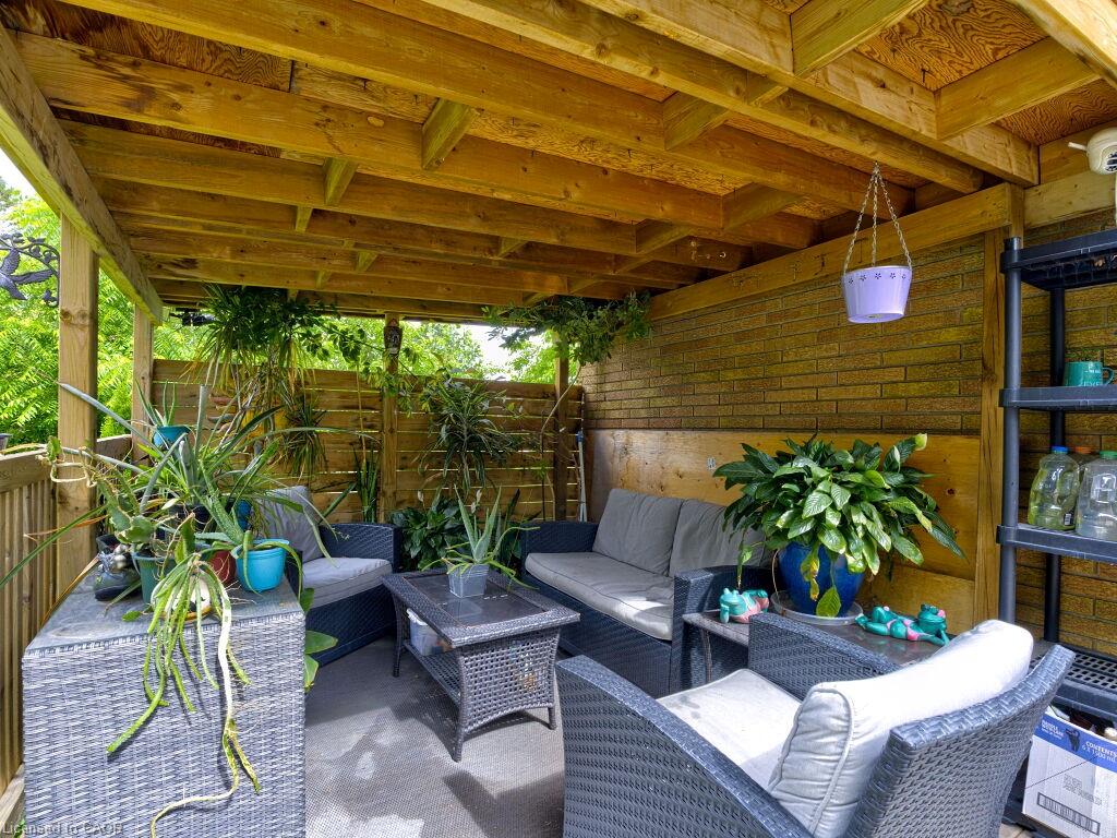154 Luscombe Street Property Photo 26