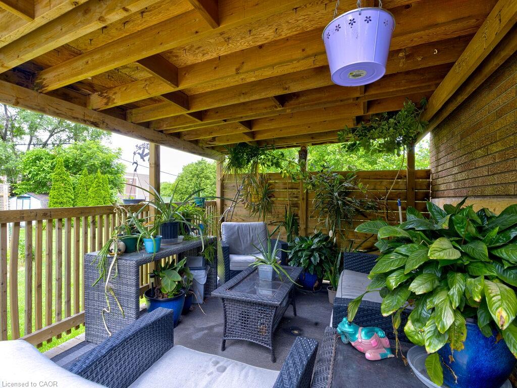 154 Luscombe Street Property Photo 27