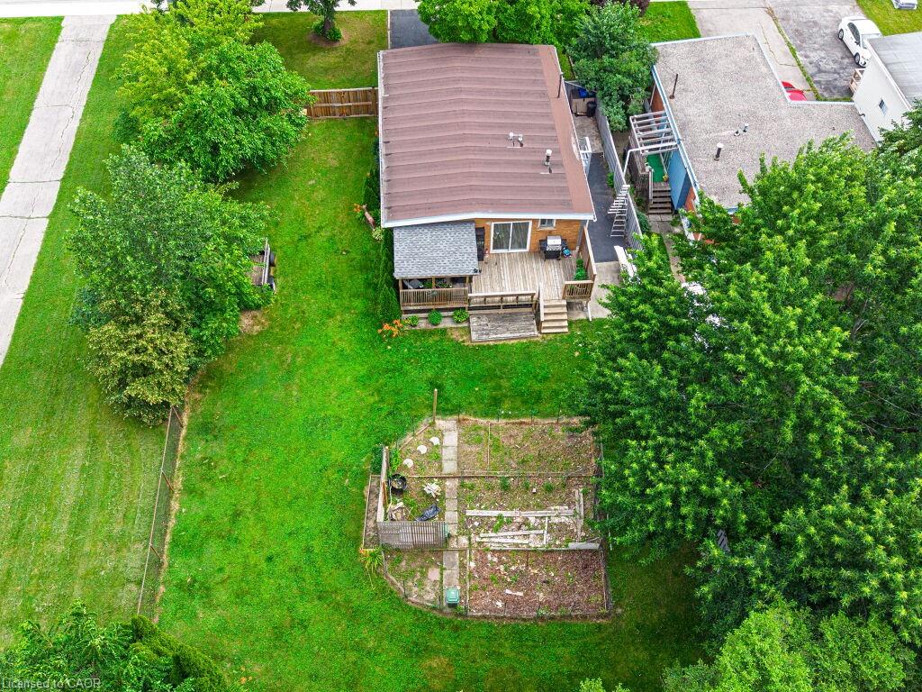 154 Luscombe Street Property Photo 37