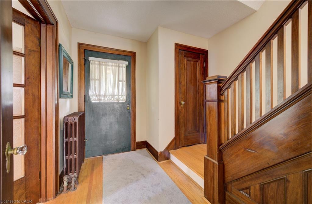 227 Lydia Street Property Photo 4