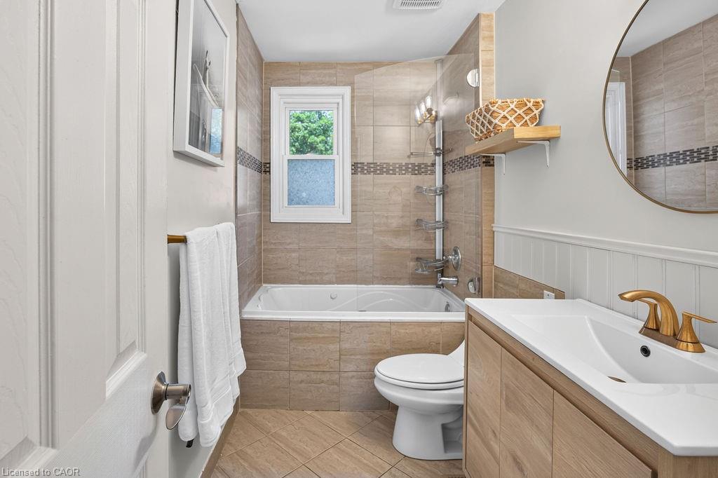 2389 Peart Court Property Photo 25