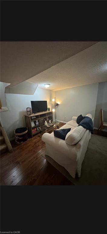 2389 Peart Court Property Photo 33