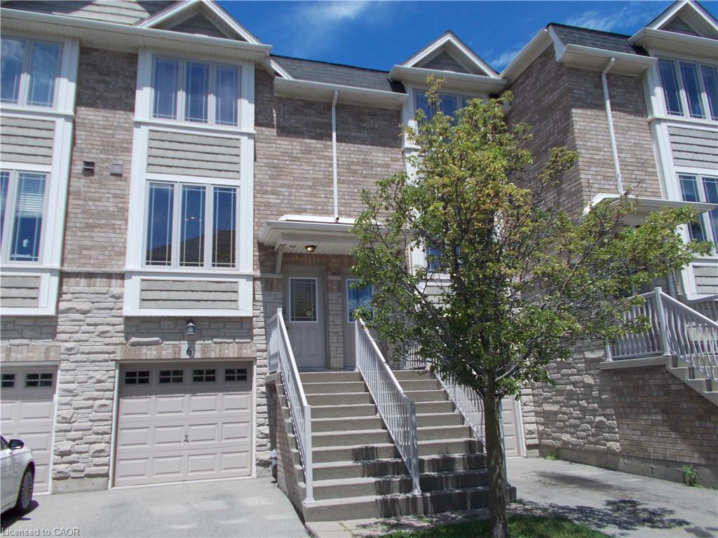 6-8 Hemlock Way Property Photo 1