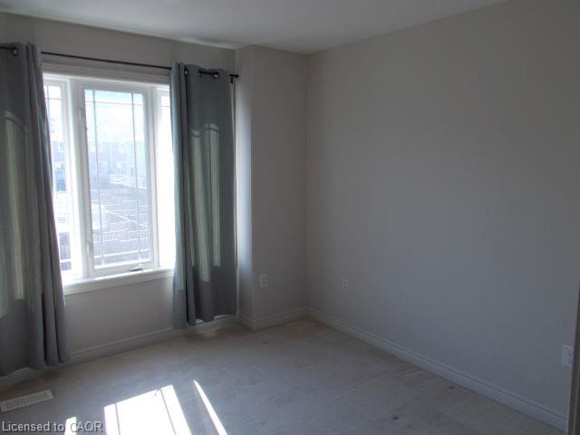 6-8 Hemlock Way Property Photo 8