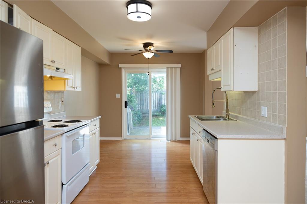 7 Graystone Court Property Photo 8