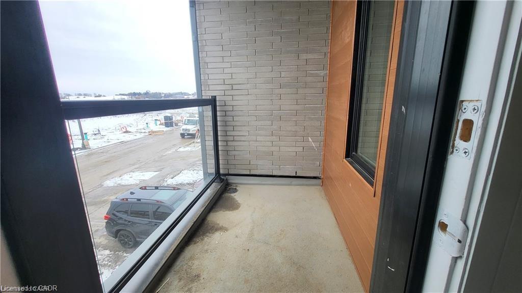 19 Shaded Creek Drive Property Photo 4