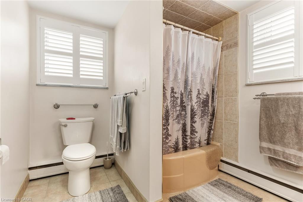 302-38 Charlton Avenue W Property Photo 19