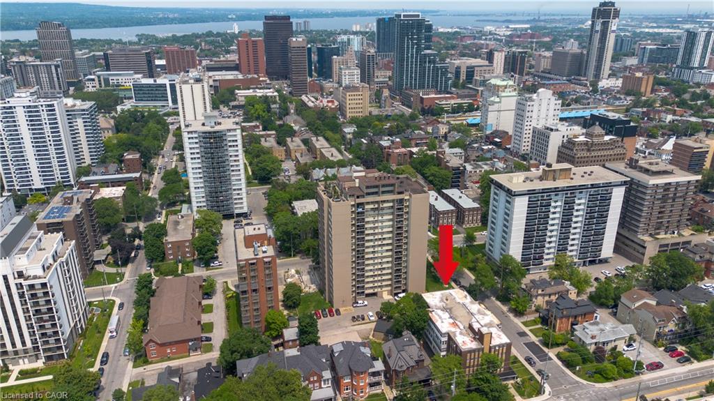 302-38 Charlton Avenue W Property Photo 25
