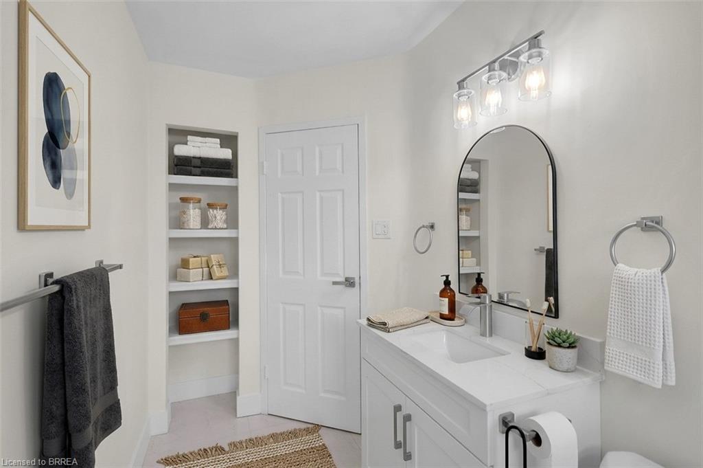 169 Albion Street Property Photo 7