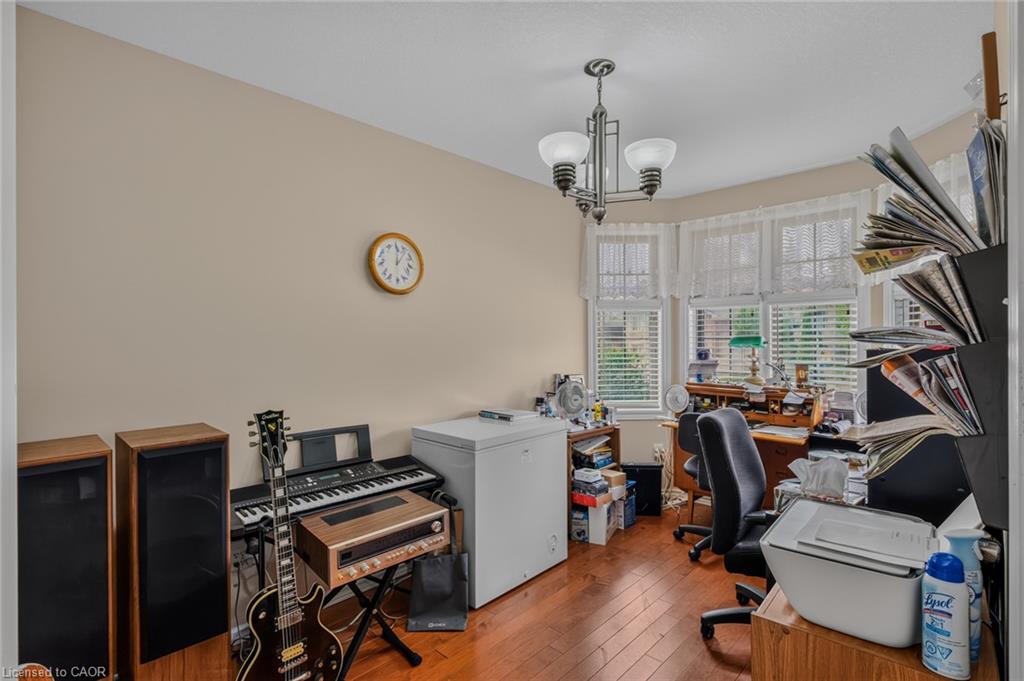 49 Millcroft Drive Property Photo 4