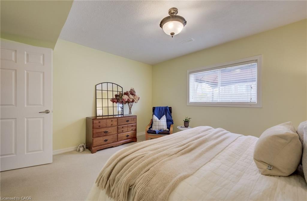 546 Jerseyville Road W Property Photo 33