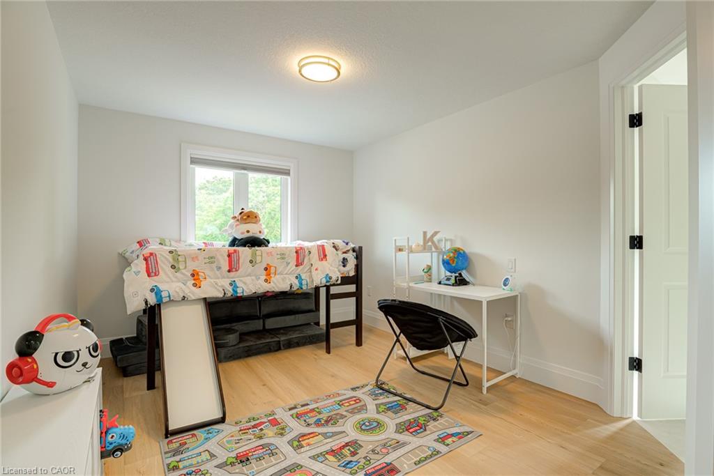 A-90 Margaret Avenue N Property Photo 27